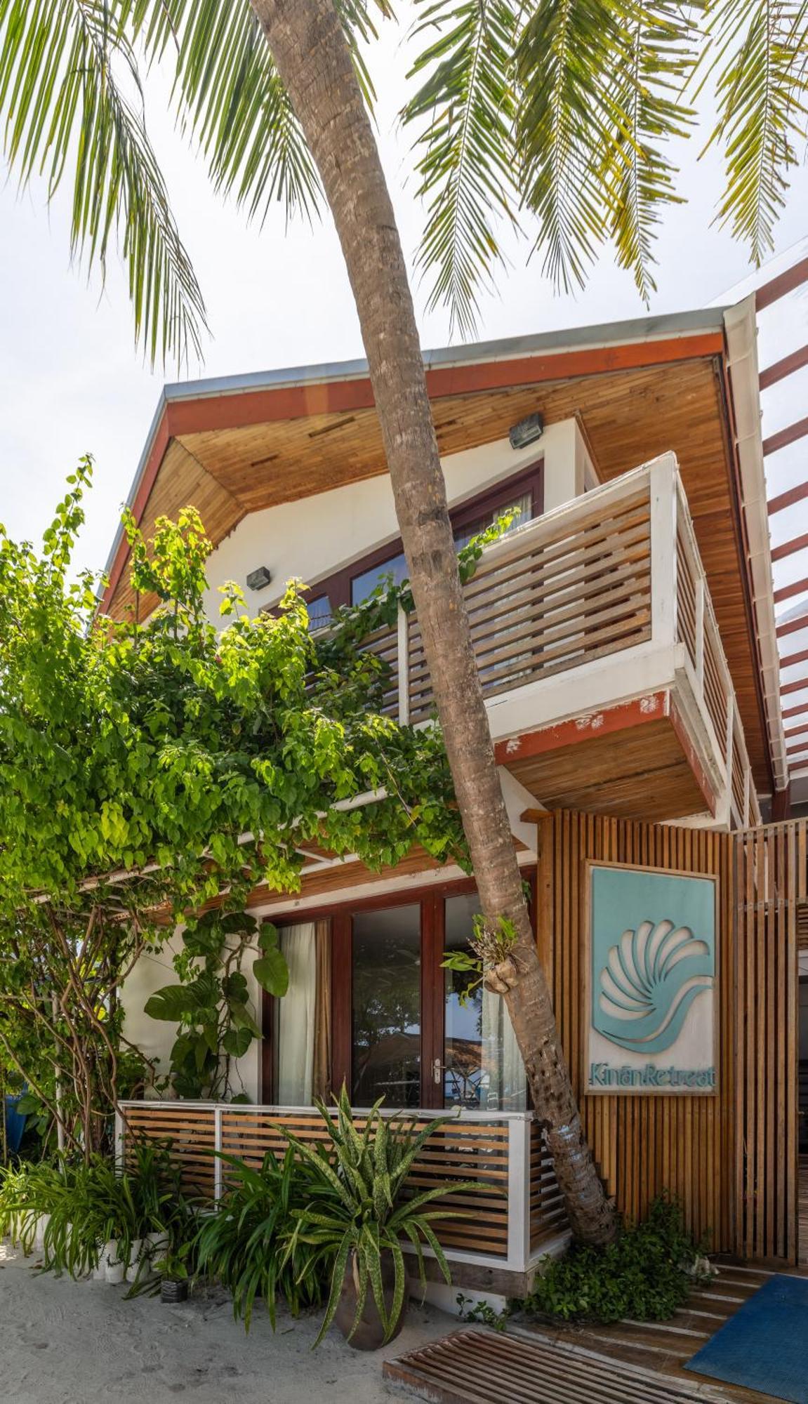 Kinan Retreat Hotel Fulidhoo Exterior photo