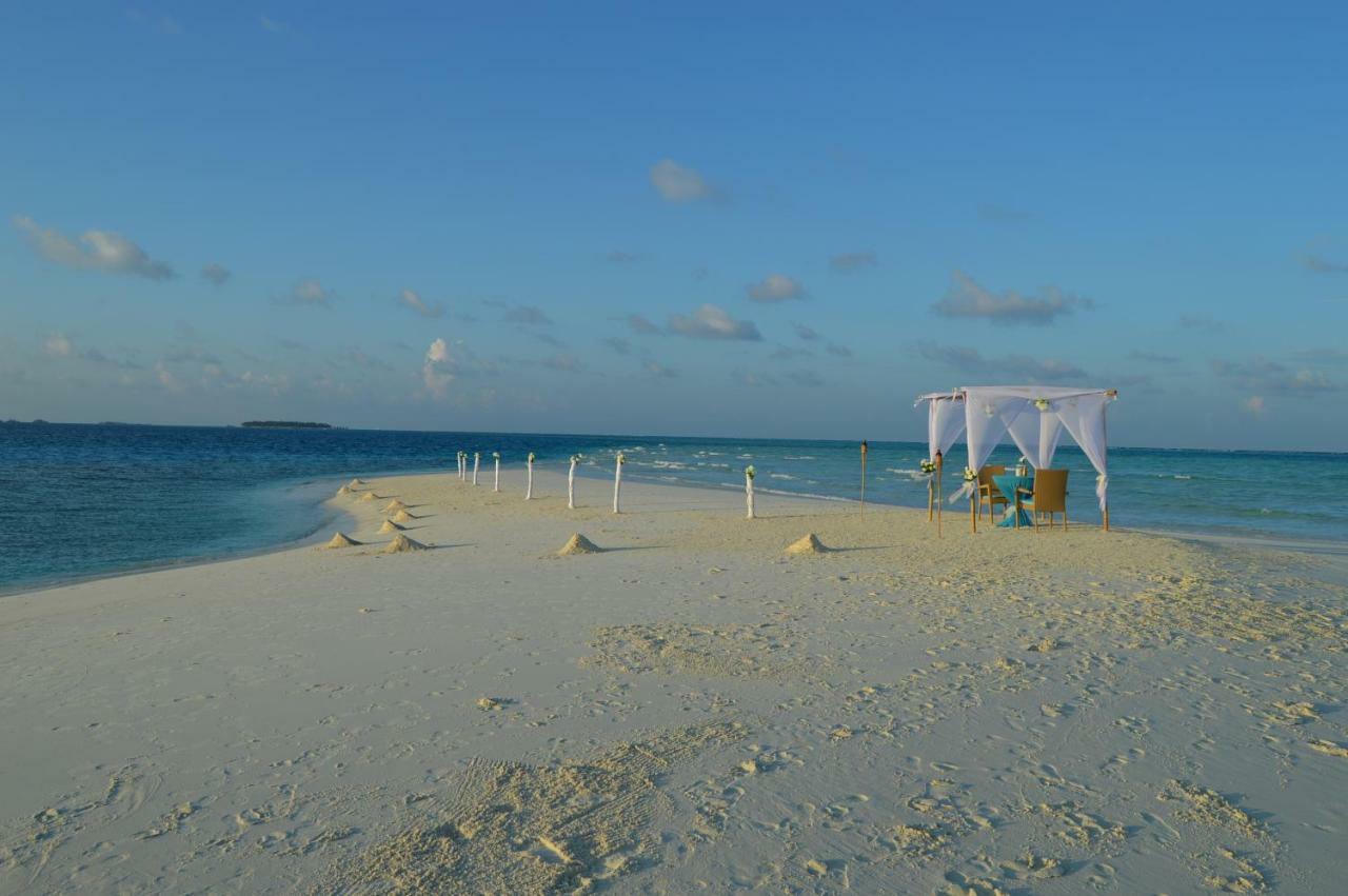 Kinan Retreat Hotel Fulidhoo Exterior photo